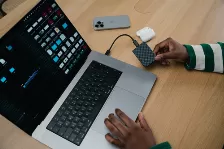 Ssd Externo Verbatim Mini Diamond, 512gb, Usb-c 3.2, 1000 Mb/s, 1000 Mb/s, Negro