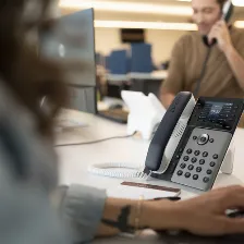 Telefono Ip Hp Poly 82m92aa Edge E300/telfono Ip 32 Lineas Pantalla A Color 3.5 Puerto Gigabit 2 Usb-c 1 Poe Bluetooth Nfc