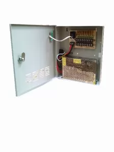 Fuente De Poder Saxxon De 12 Vcd, 20 Amperes, Para 9 Camaras, 2.2 Amperes Por Canal