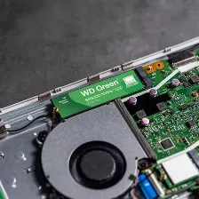 Ssd Western Digital Nvme, 500gb, M.2, 4100 Mb/s Escritura, 5000 Mb/s Lectura, Pci Express 4.0